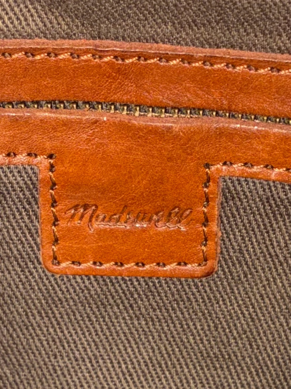 Madewell Glasgow Cognac Leather Crossbody Doctor's Bag - Picture 14 of 16